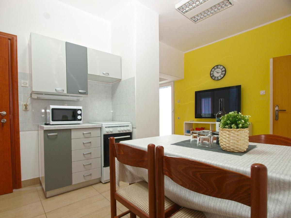 Apartments Biskupije 810 Медулин Екстер'єр фото