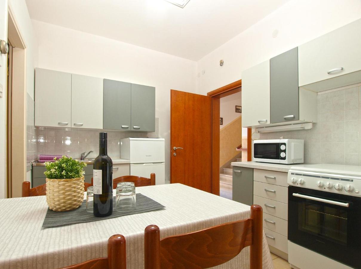 Apartments Biskupije 810 Медулин Екстер'єр фото