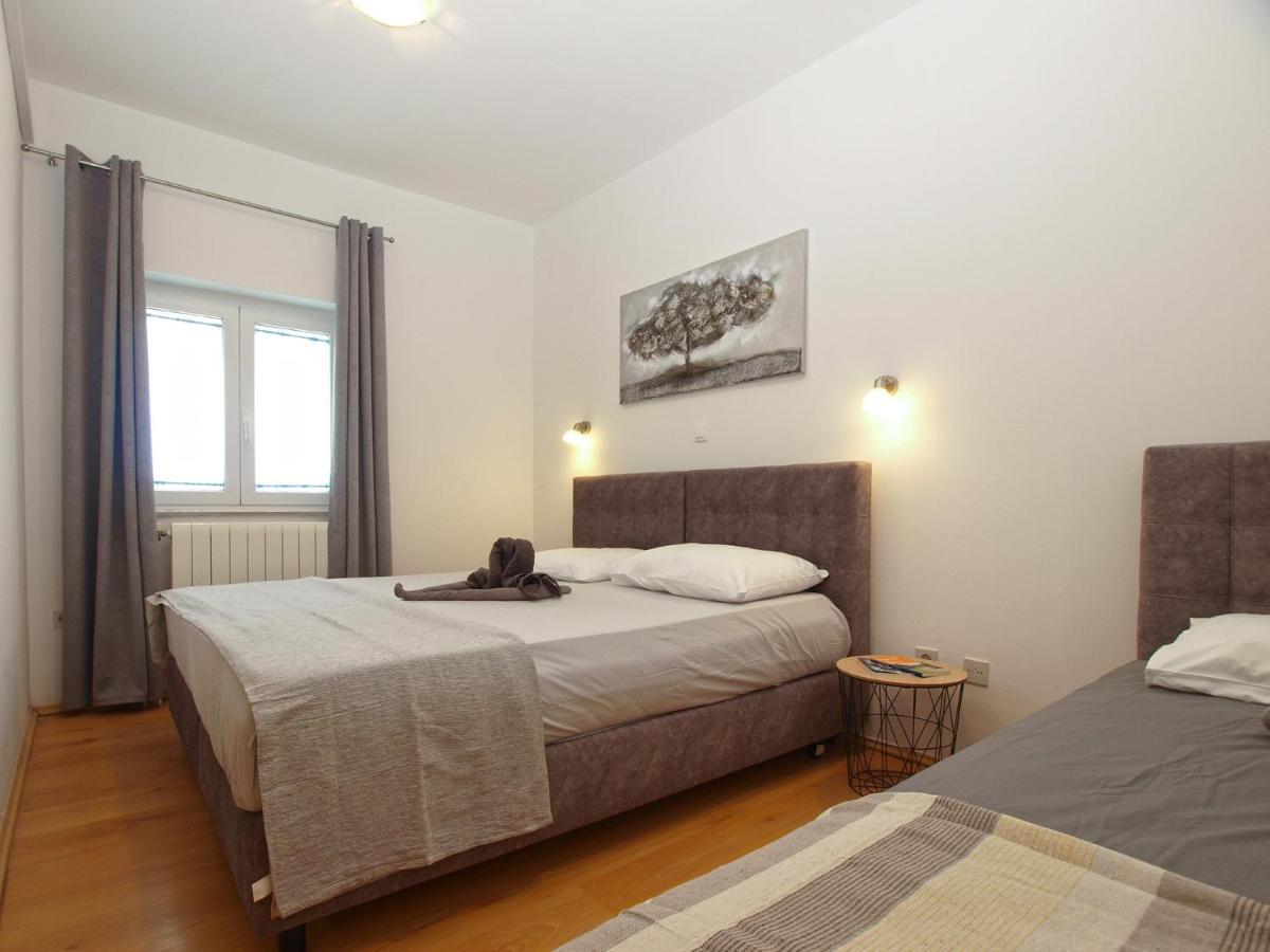 Apartments Biskupije 810 Медулин Екстер'єр фото