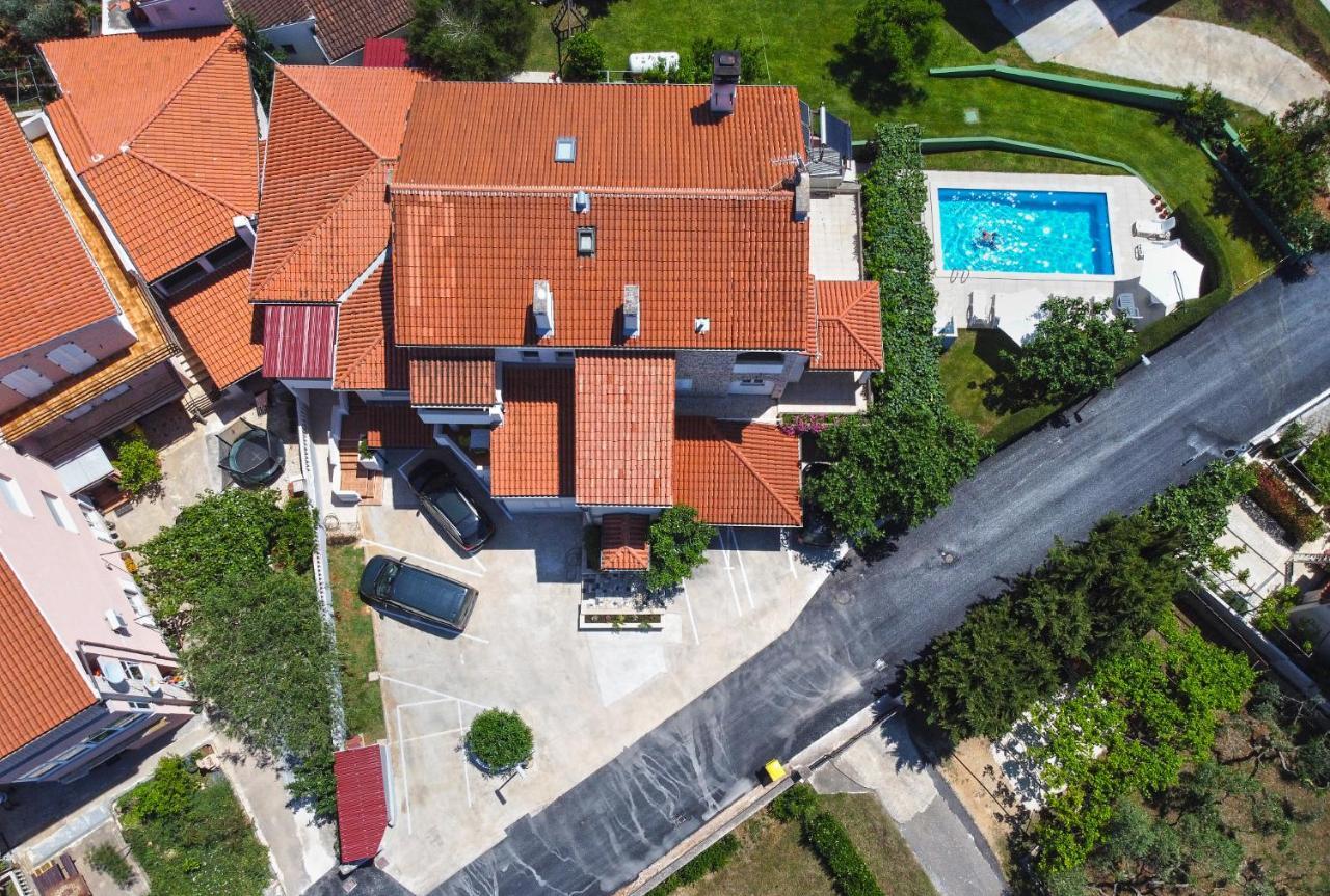 Apartments Biskupije 810 Медулин Екстер'єр фото